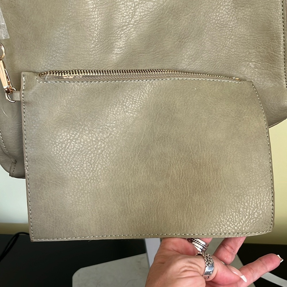 Olive green shoulder tote and pouch - Picture 9 of 13